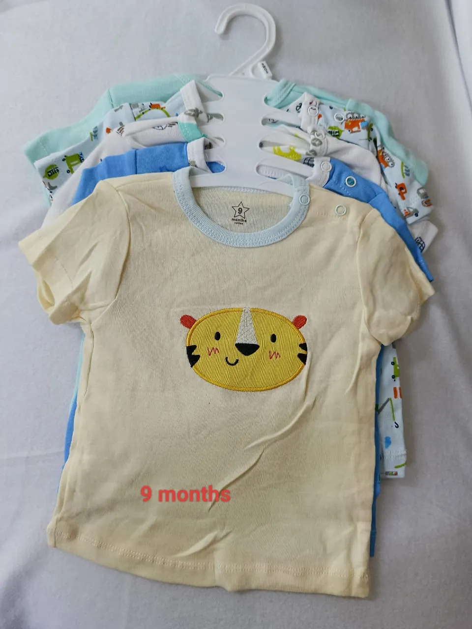 5 - Baby T-shirt Set : 9 Months
