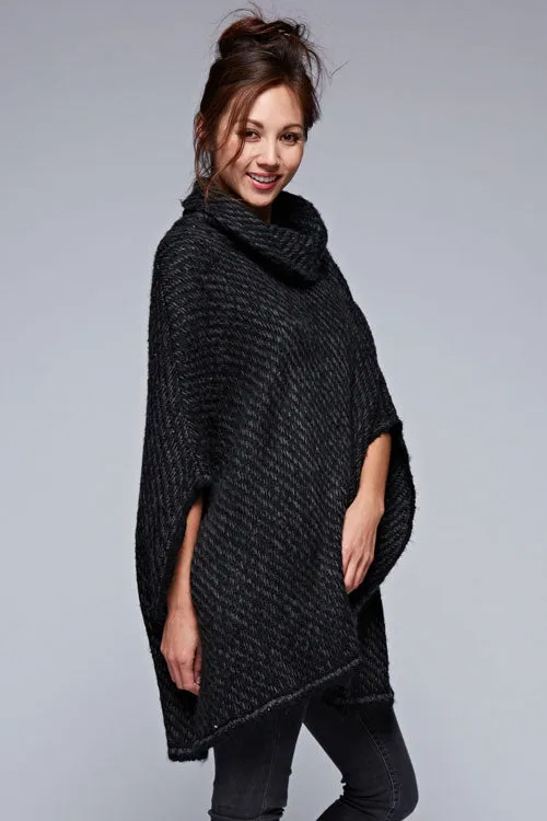 ARIA TURTLENECK PONCHO