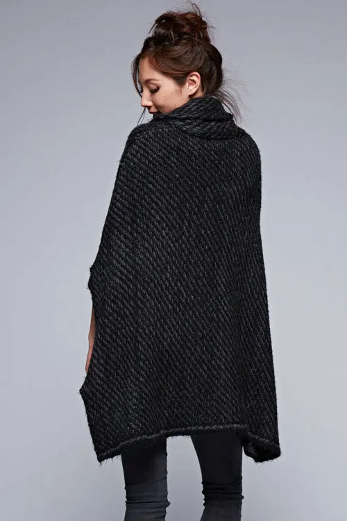ARIA TURTLENECK PONCHO