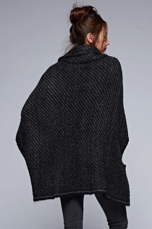 ARIA TURTLENECK PONCHO