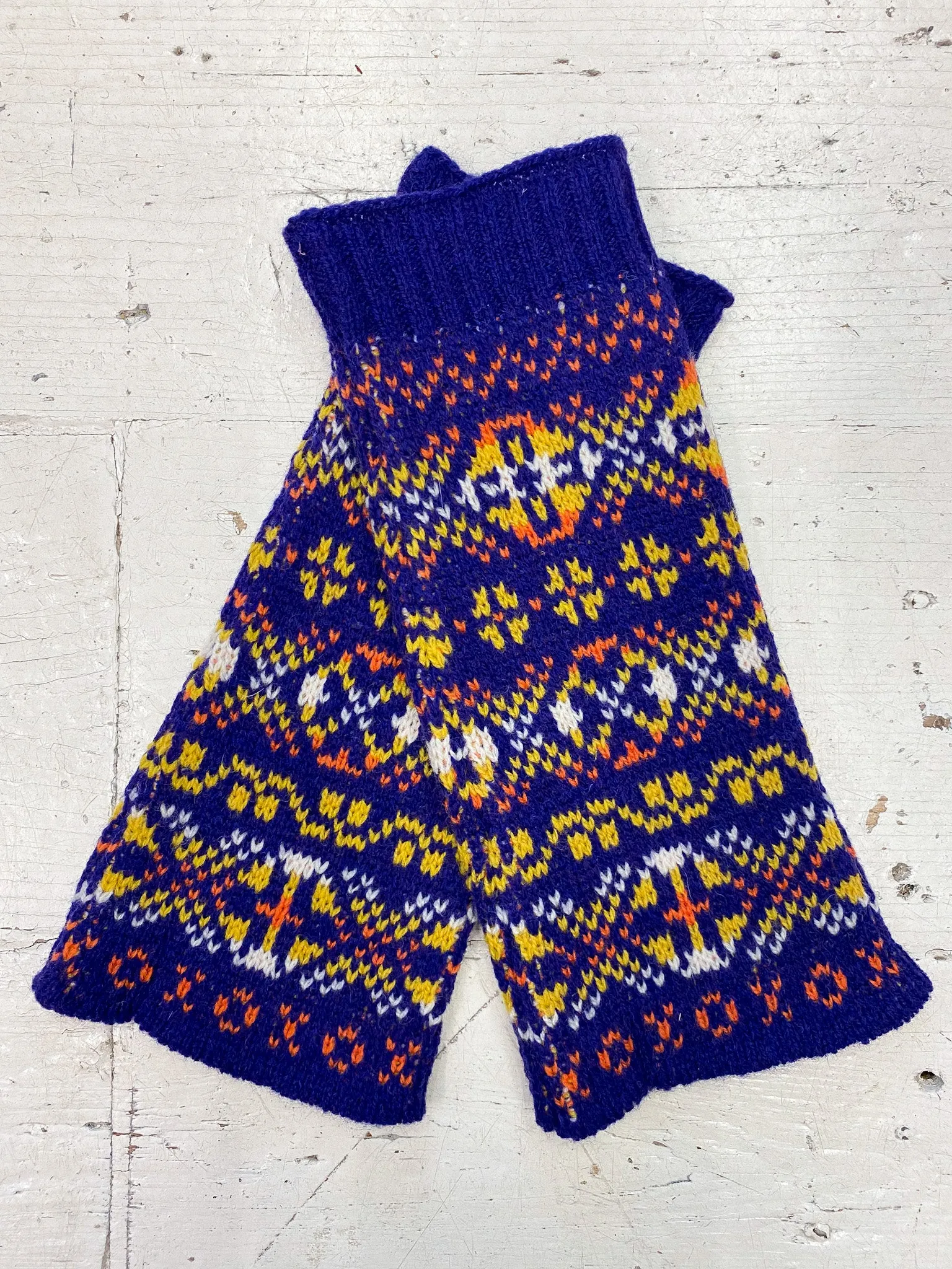 Aunty Mays Fair Isle Wrist Warmers
