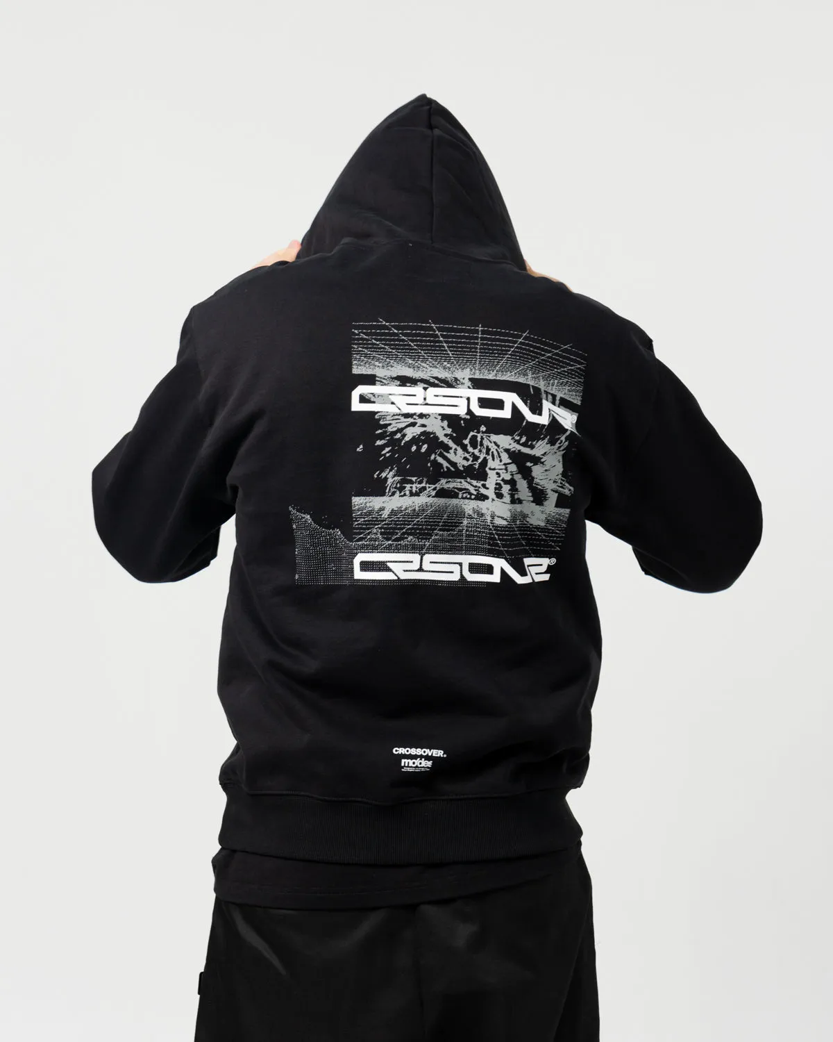 CROSSOVER x mo'des "Studio 4" Pullover Hoodie | Black