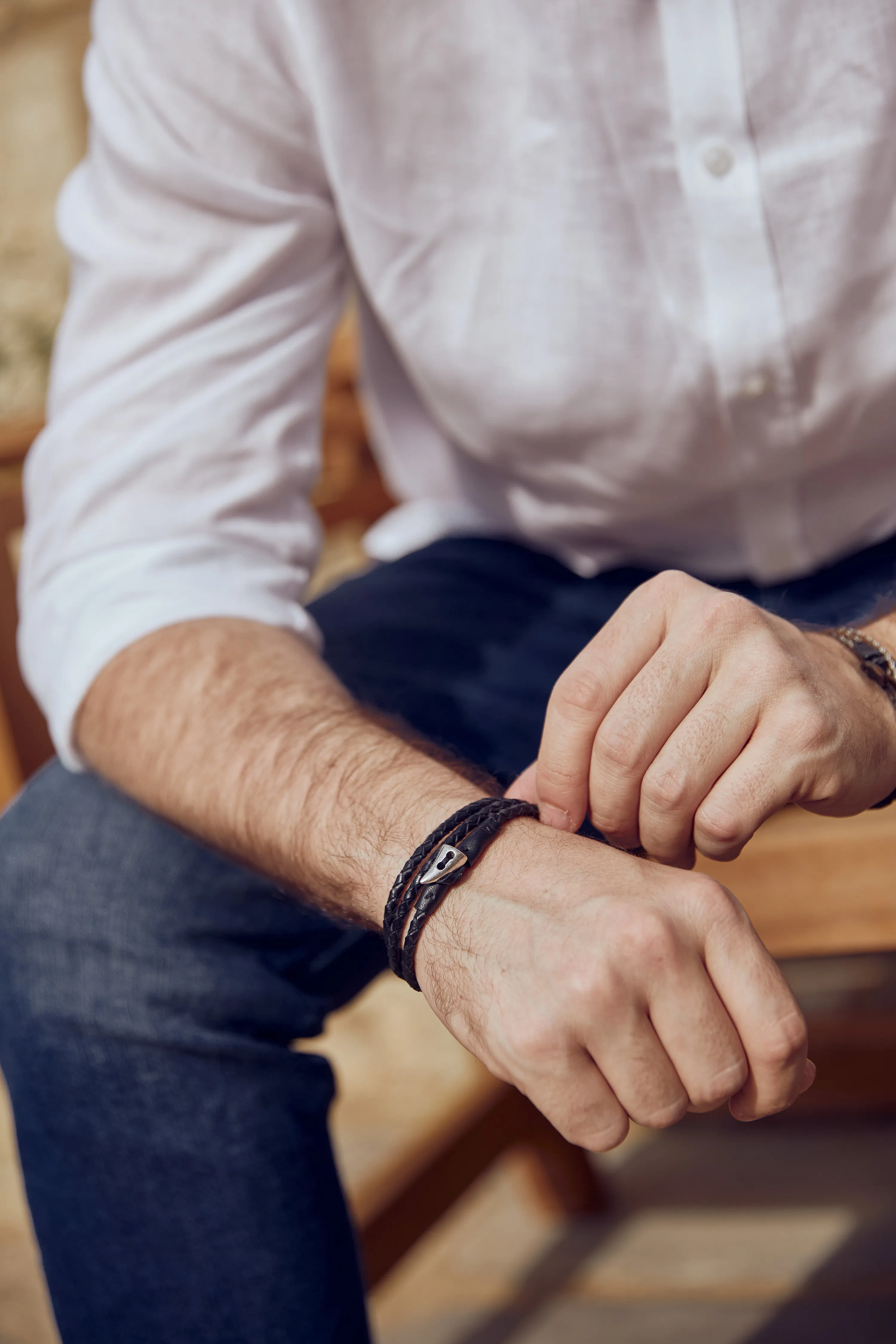 Faru Men's Leather Wrap Bracelet