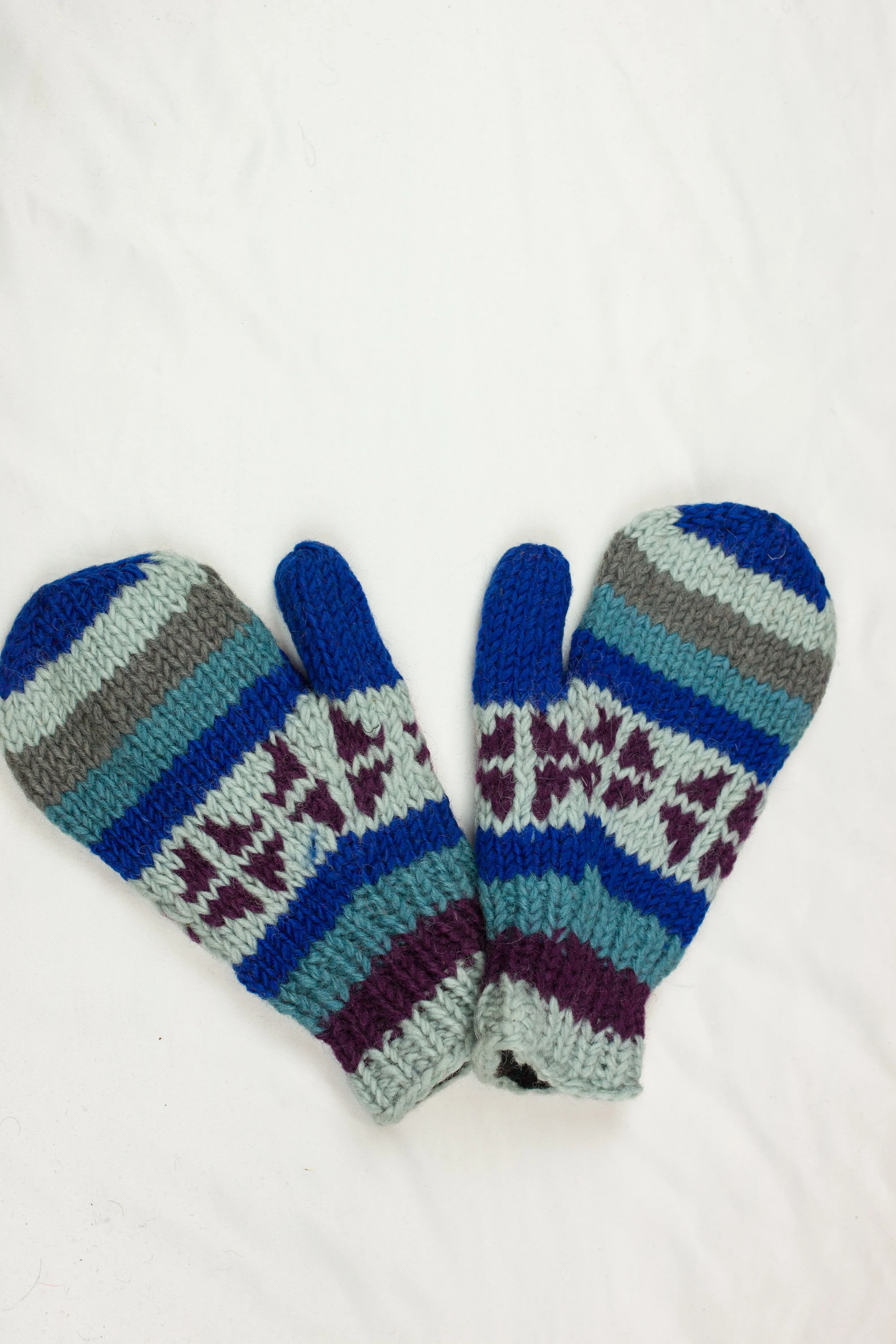 Hand knitted woolen mitten with soft fleece liner - unisex
