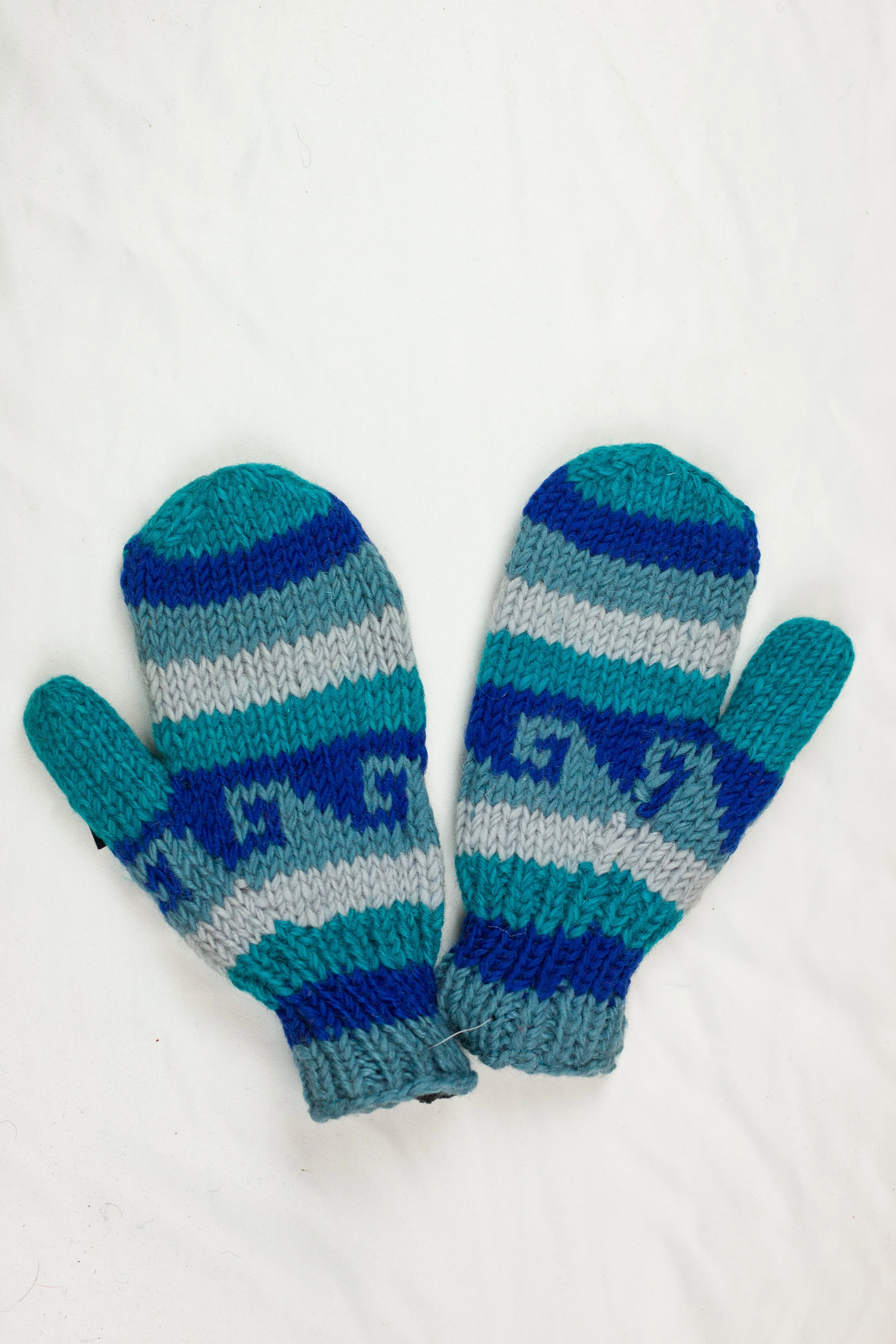 Hand knitted woolen mitten with soft fleece liner - unisex