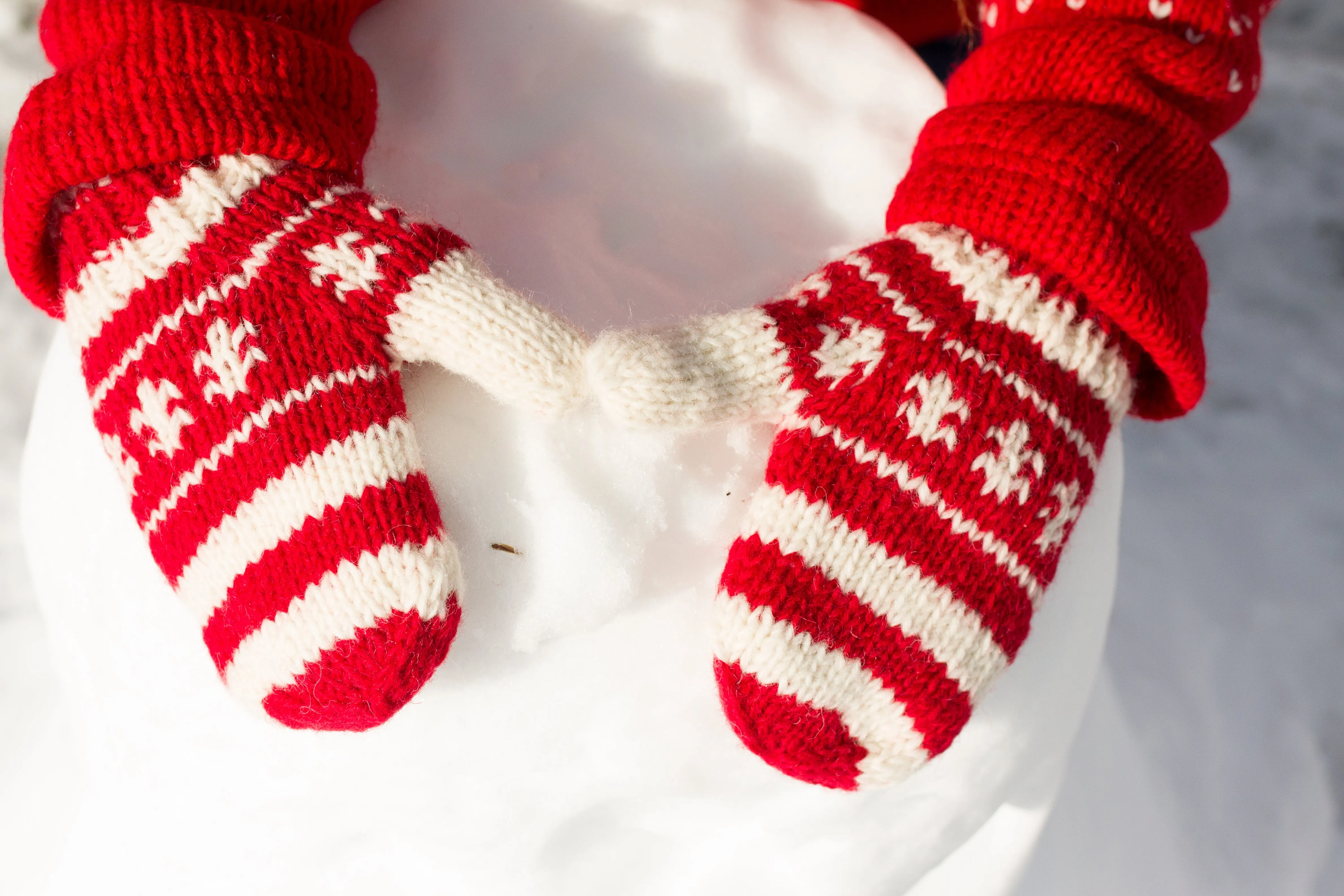 Hand knitted woolen mitten with soft fleece liner - unisex