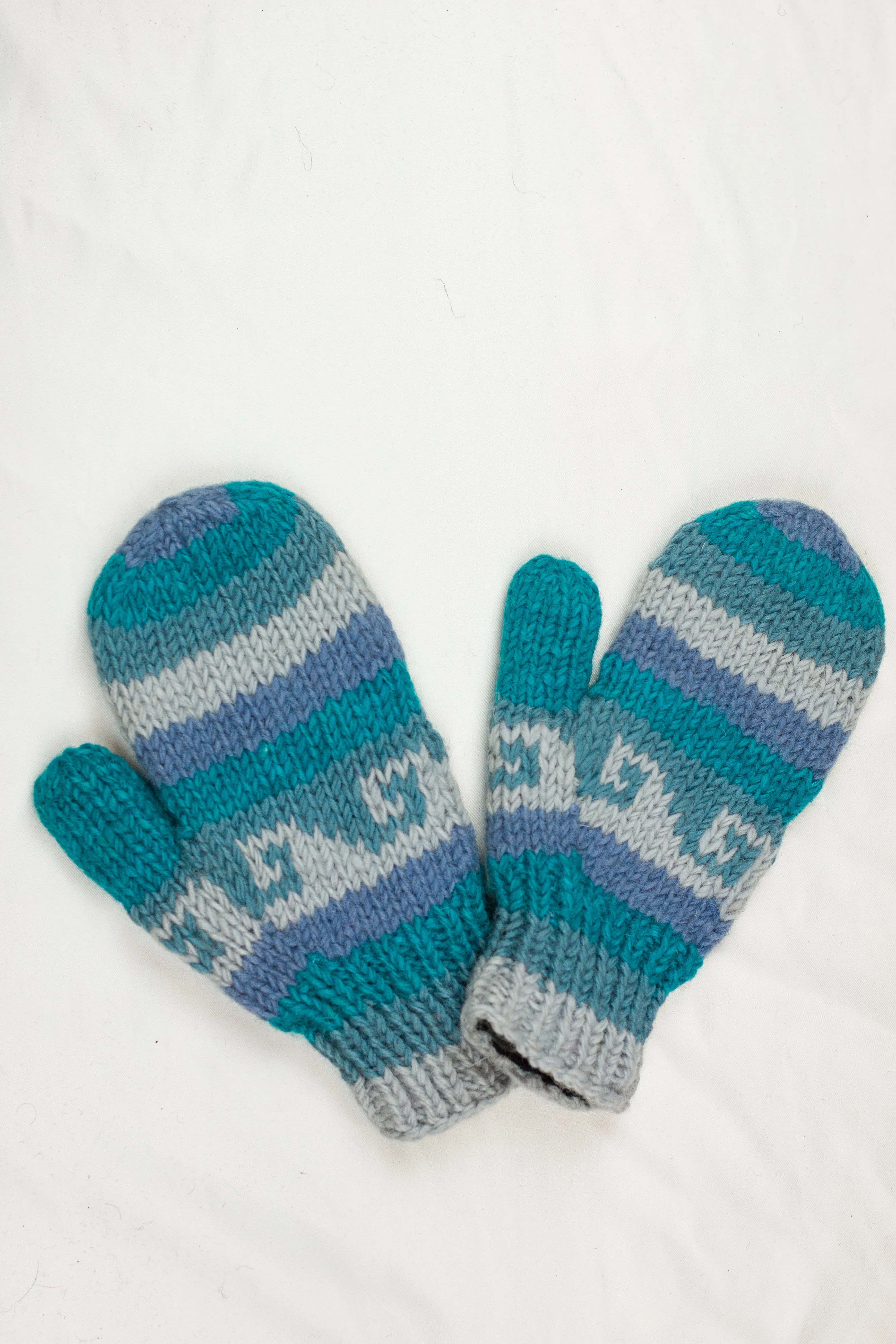 Hand knitted woolen mitten with soft fleece liner - unisex