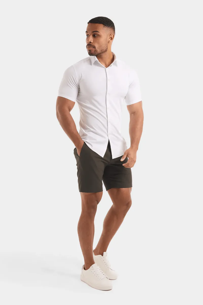 Muscle Fit Chino Shorts in Khaki