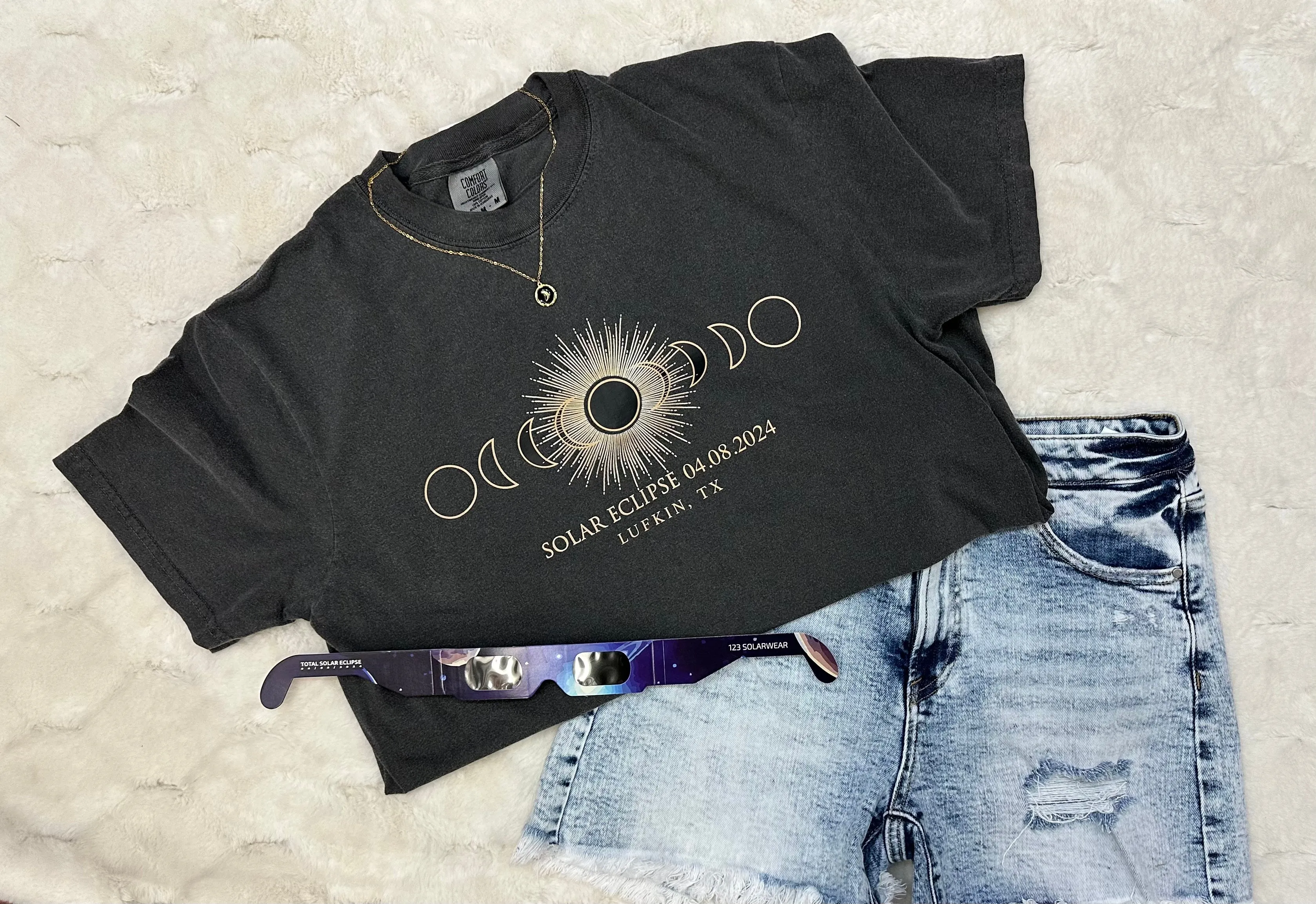 Solar Eclipse Graphic Tees: Charcoal