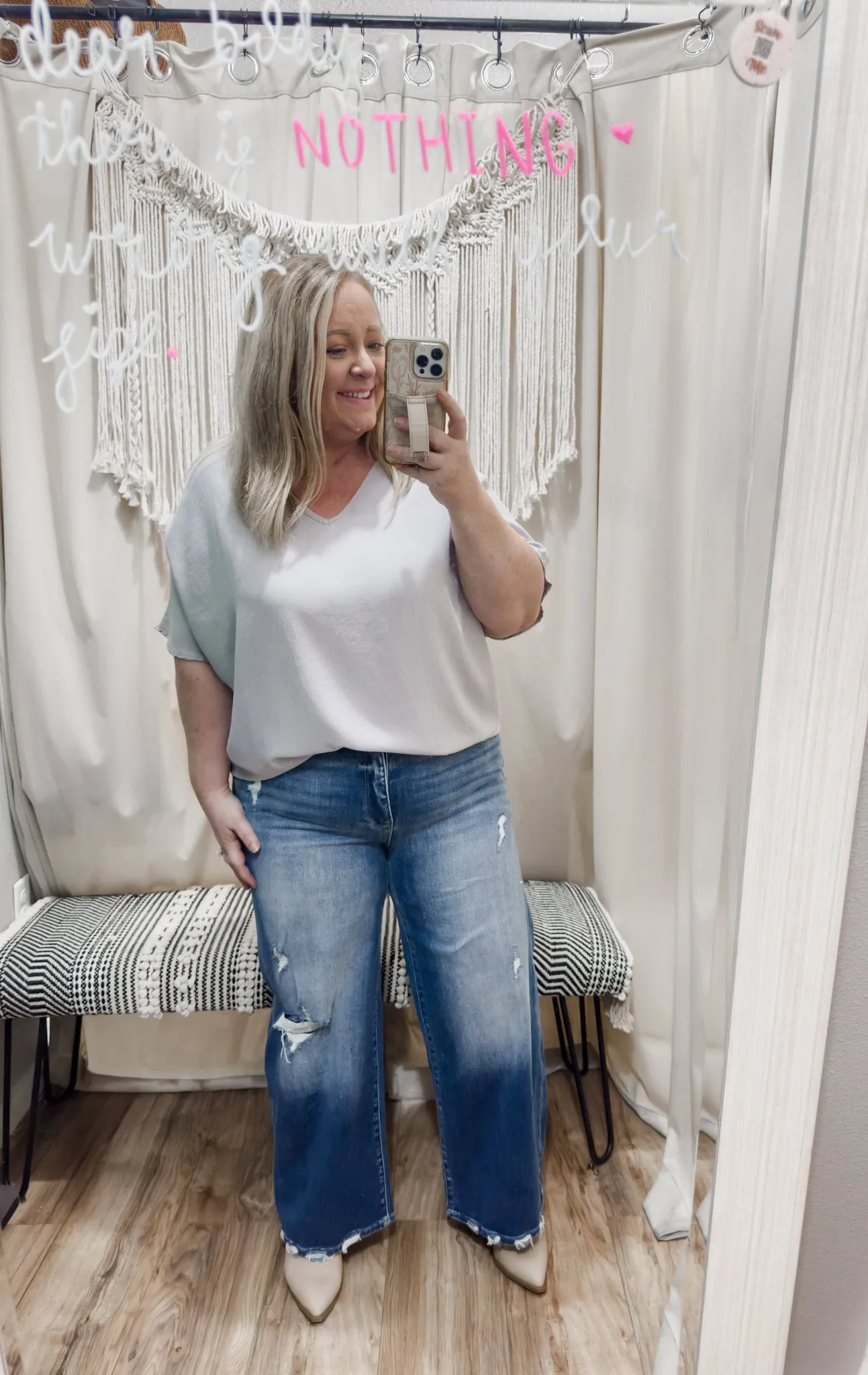 Wide leg baggy cropped jeans
