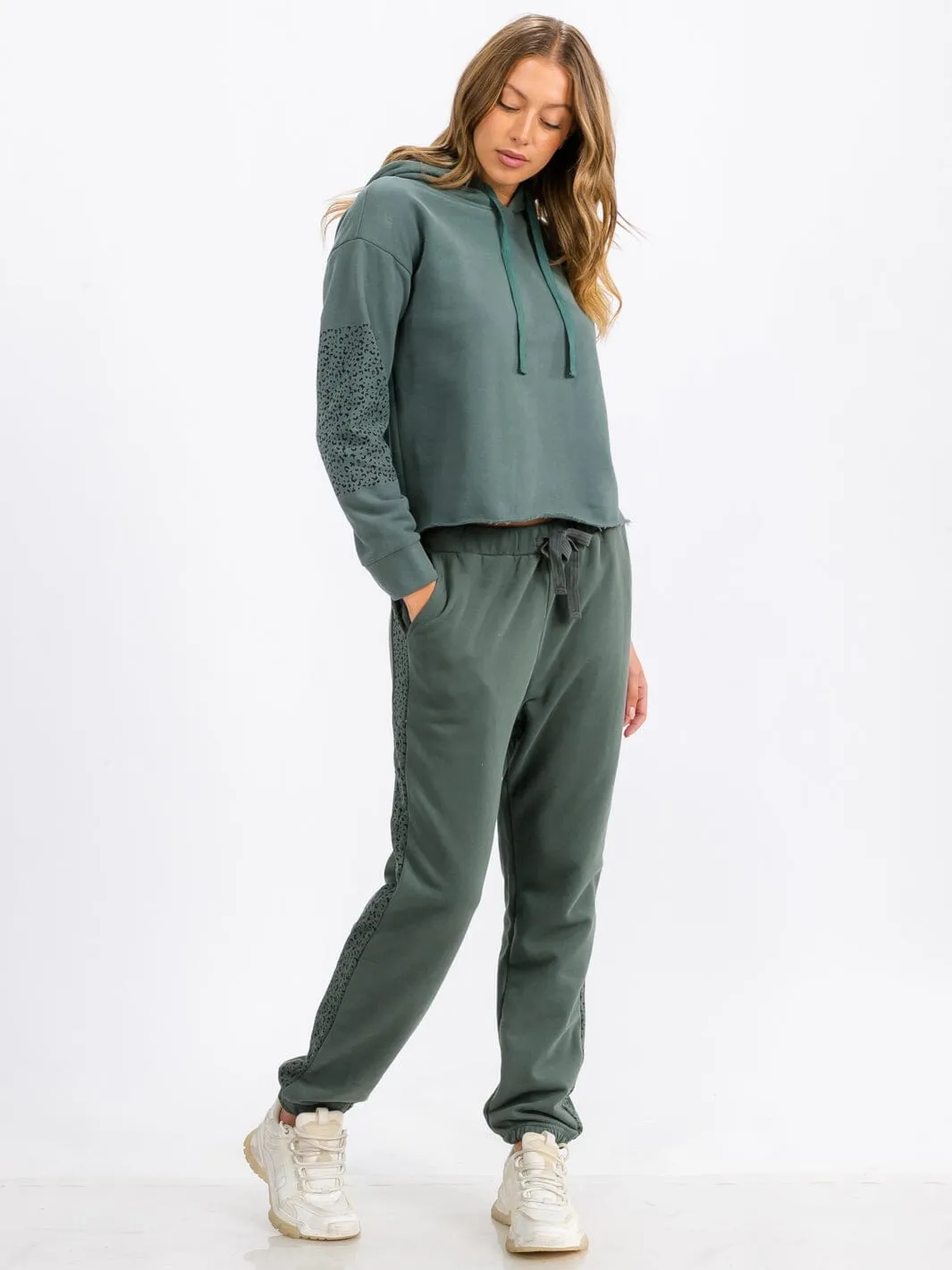 WOMEN'S LONG SLEEVE RAW EDGE HOODED PULLOVER SWEATER