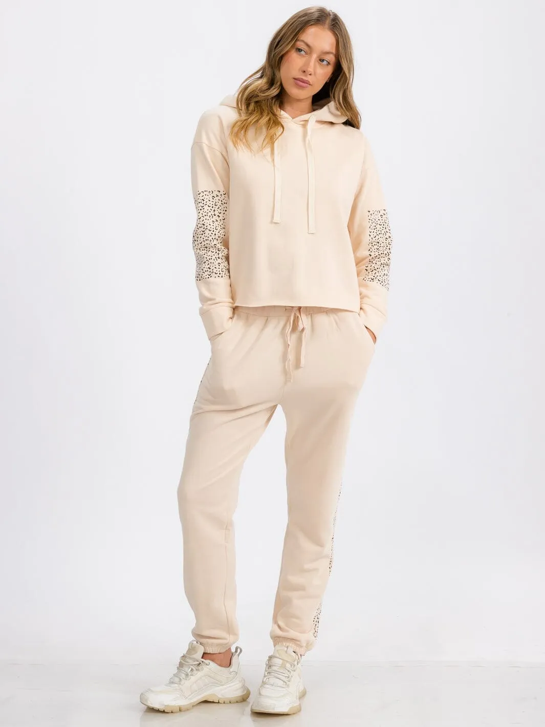 WOMEN'S LONG SLEEVE RAW EDGE HOODED PULLOVER SWEATER