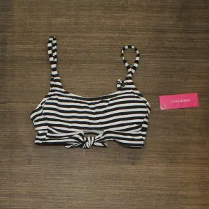 Xhilaration Juniors' Texture Front Tie Bralette Bikini Top AFJ86T